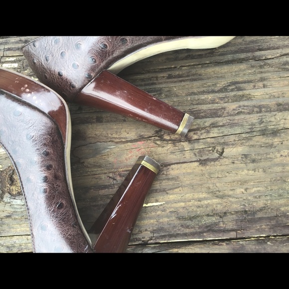 Brown Ostrich Leather Platform Pumps - Picture 4 of 4